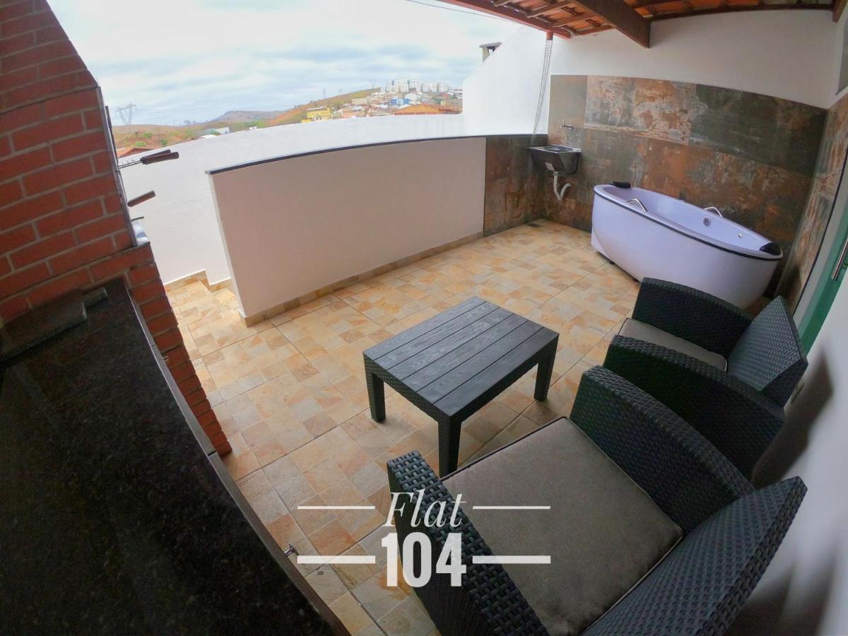 Th Flats Com Banheira De Hidromassagem Apartment โกเวร์นาดอร์ วาลาดาเรส ภายนอก รูปภาพ